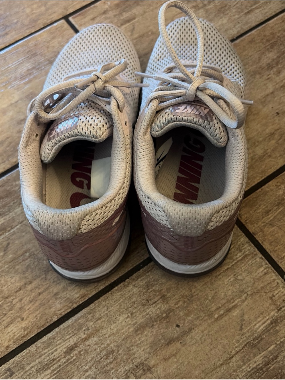 Nike Beige Mesh Sneakers with Burgundy Swoosh - Picture 2 of 5